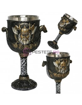 Викингска чаша бокал за вино триизмерна